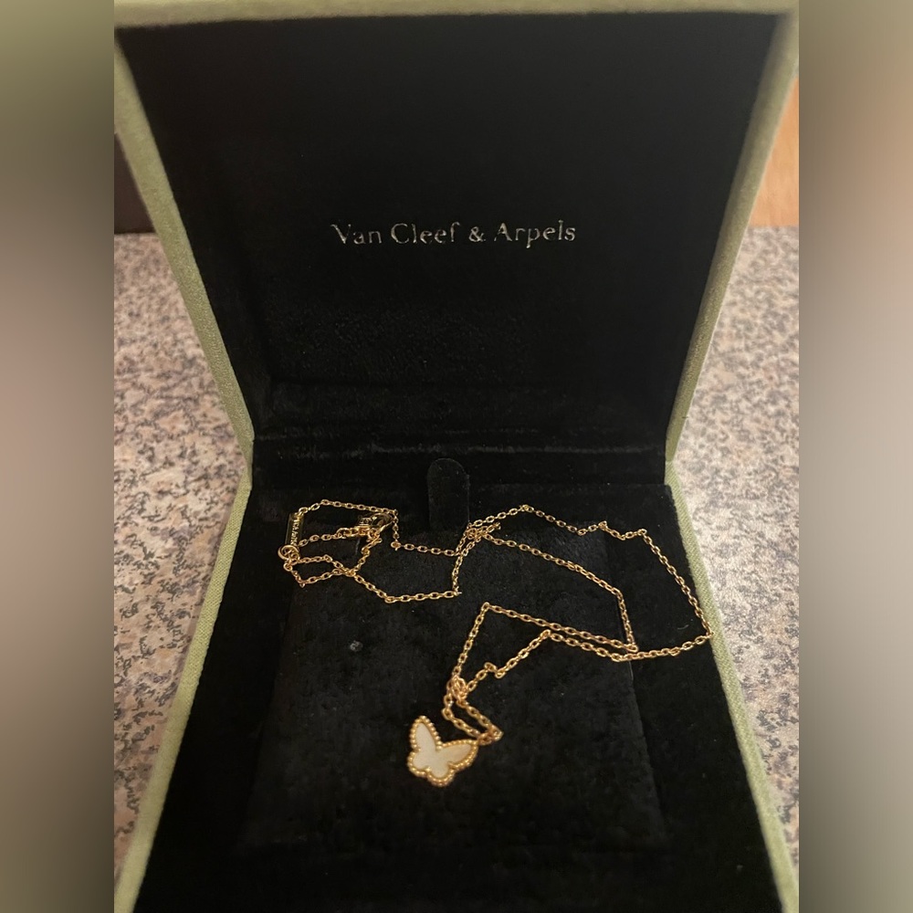 VCA Inspired Sweet Butterflies Pendant ￼